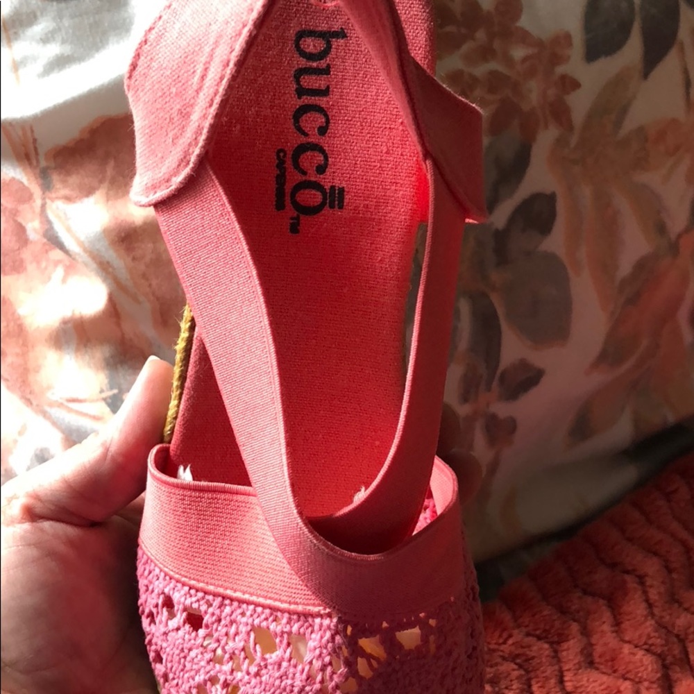 Sandals - Picture 4 of 6